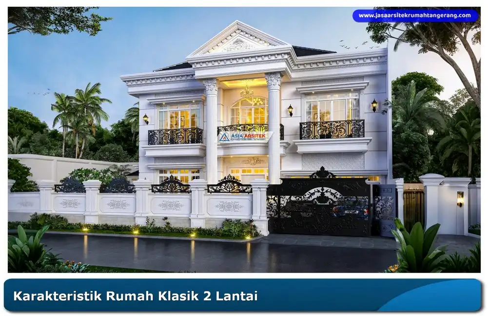 Detail fasad rumah klasik 2 lantai dengan ornamen dan balkon kecil