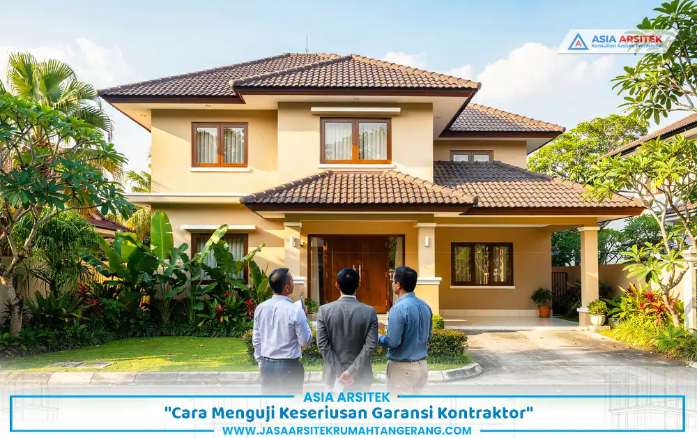 Mengecek proyek lama untuk memastikan garansi kontraktor rumah