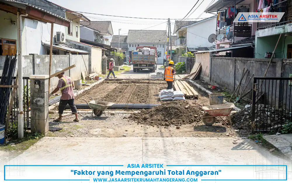 kondisi lokasi proyek biaya bangun rumah 2 lantai Tangerang dengan akses jalan terbatas